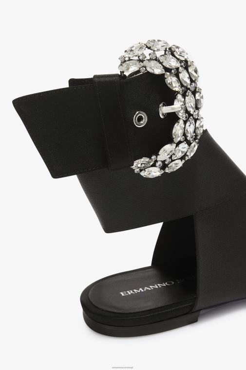 kobiety Ermanno Scervino czarny płaskie sandały z klamrą ozdobioną biżuterią LN28V166